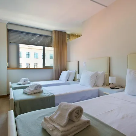 波尔图索拉尔一室公寓酒店 *