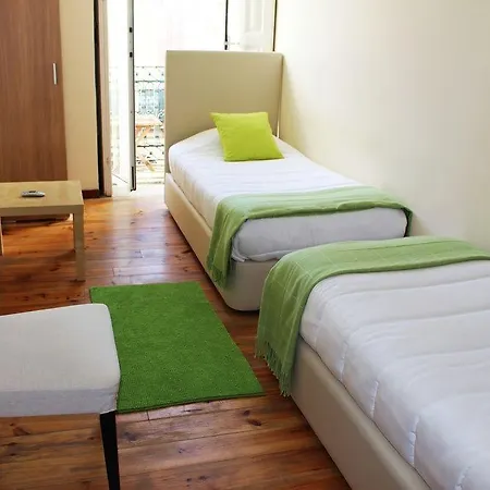 波尔图索拉尔一室公寓酒店 * 波尔图