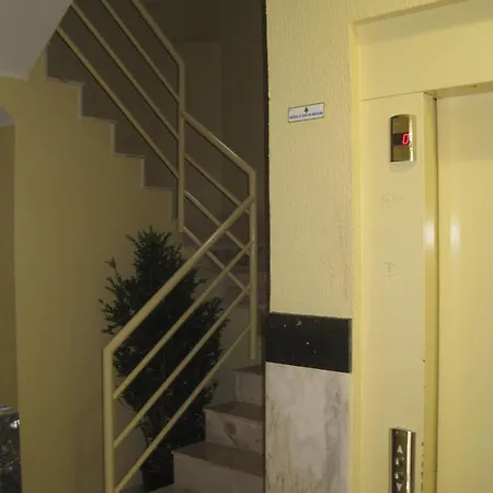 波尔图索拉尔一室公寓酒店